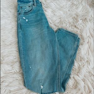 Abercrombie & Fitch Mom Jeans